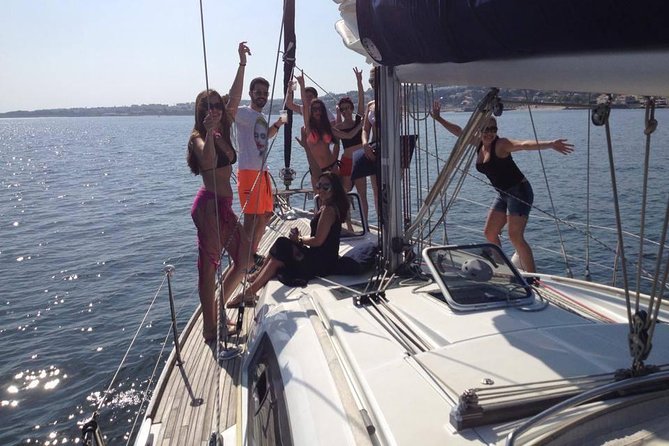 2 Hours Private Sailing Tour in Lisbon - Skippers, service, and the family factor