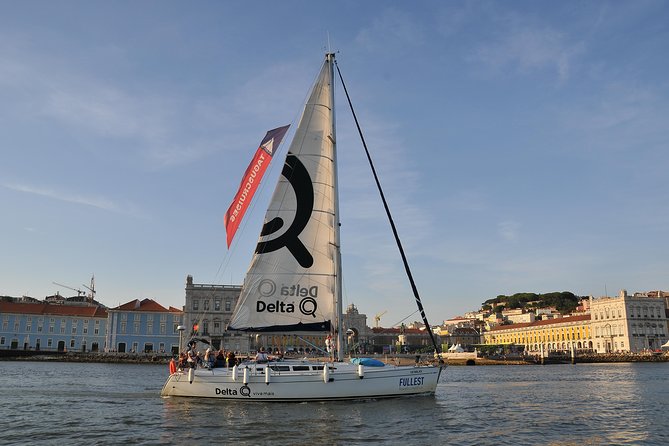 2 Hours Private Sailing Tour in Lisbon - Drinks, crackers, and what to bring