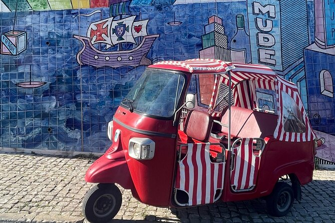 2h Lisbon Private Historical Center Tour by Tuk Tuk - Santo António and Lisbon Cathedral