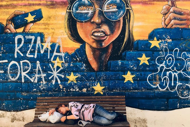 3-Hour Guided Street Art Walking Tour of Lisbon - Alfama and the five floors of Chão do Loureiro