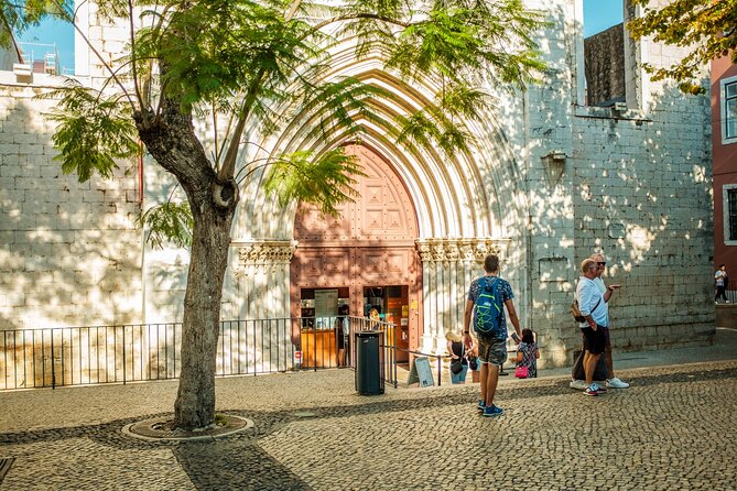 3-Hour Private Guided Walking Tour of Lisbon - Chão do Loureiro opens the first wide view