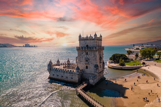 360º Lisbon: Helicopter Flight, Boat Trip and Old Town Walking - Belém Tower and the Discoveries monument