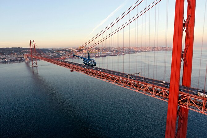 360º Lisbon: Helicopter Flight, Boat Trip and Old Town Walking - The Elevador da Glória problem
