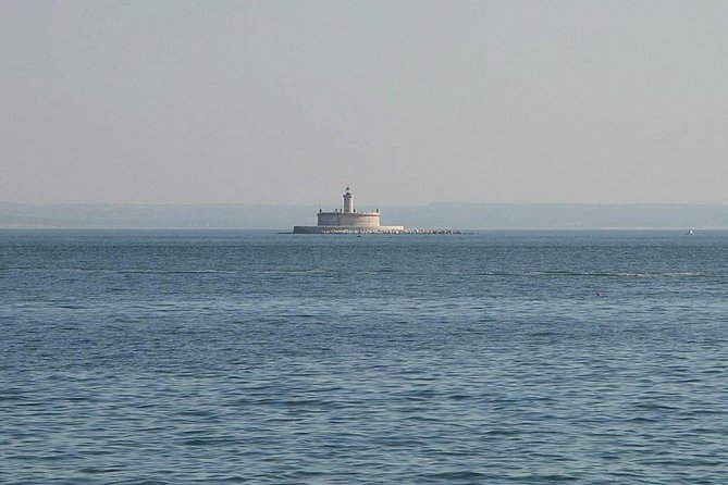 4 Hours Private Sailing Trip to Oeiras Beach - An hour at Oeiras Bay
