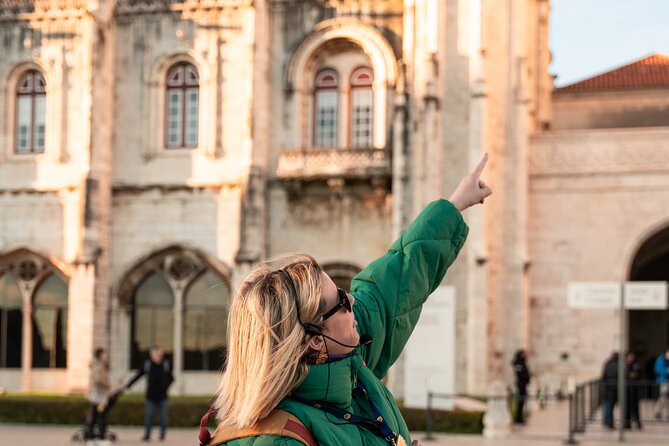 Age of Discoveries Walking Tour in Belém - Praça do Império and the 1940 national story