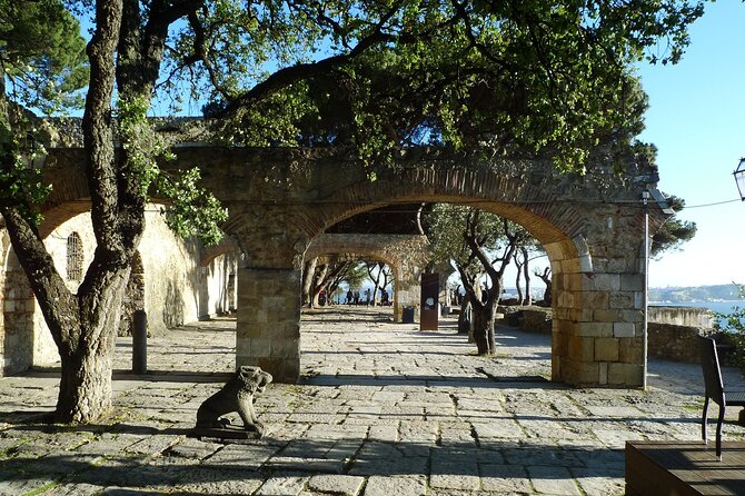 Alfama and the Castle of Saint George Skip the line Tour - The guides are the main reason to choose this tour