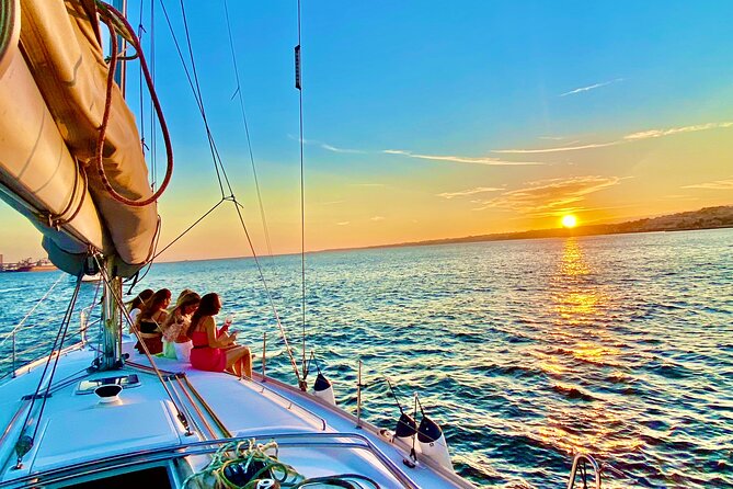 Amazing Tour on Sailing Boat - The bridge, golden light, and the return to the marina