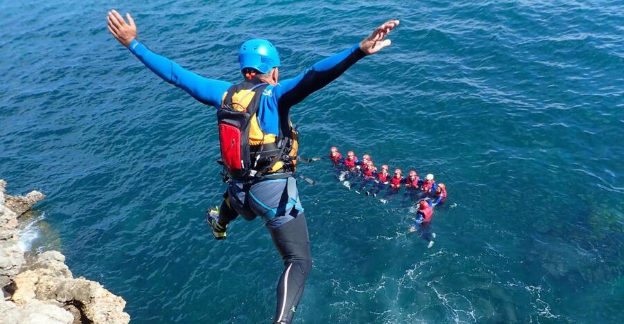 Arrábida: Setubal, Sesimbra Coasteering & Speedboat Tour - The briefing and equipment setup