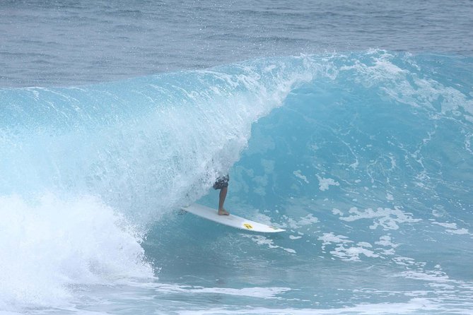 Aulas de Surf - A good fit for children, adults, and rusty surfers