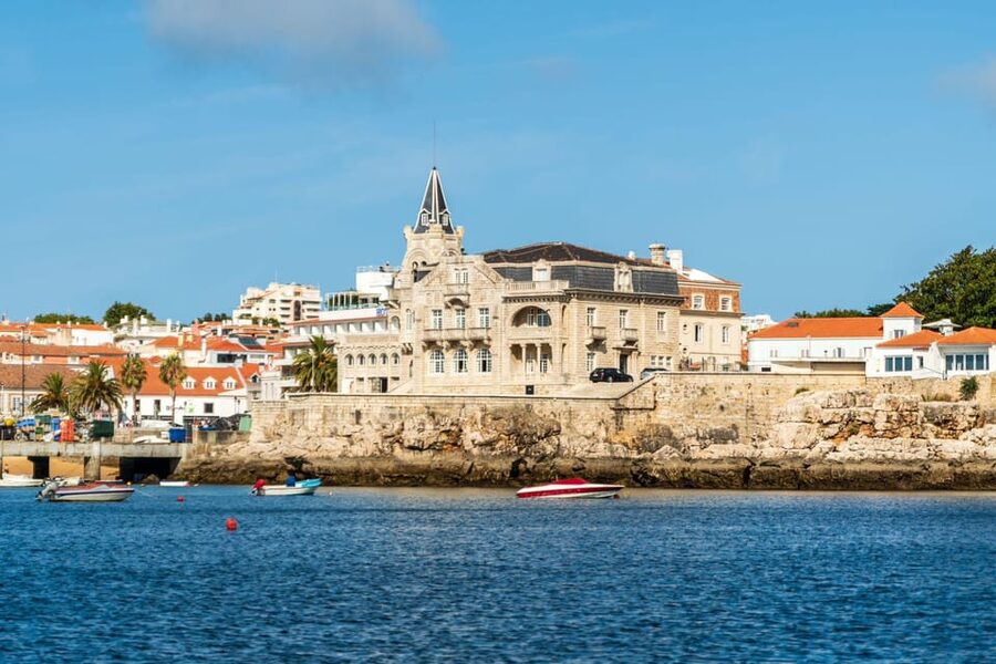 Boat tour: charming Cascais Coast to Lisbon lighthouse - São Julião da Barra Fort and the route into Lisbon