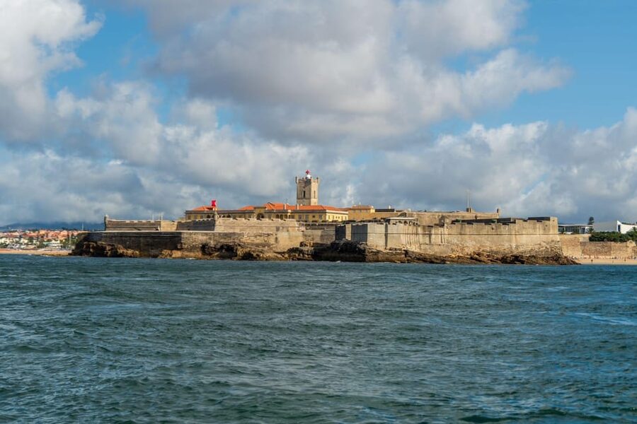 Boat tour: charming Cascais Coast to Lisbon lighthouse - Estoril and the Santo António Fort