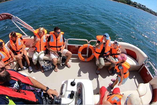 Boat tours in the Óbidos Lagoon - Why the small group matters