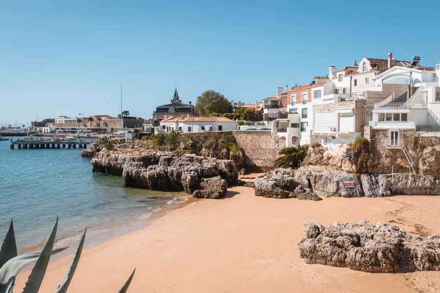 Cascais: Flexible Walking Tour in Historic Center - Santa Marta Beach and the Lighthouse Museum