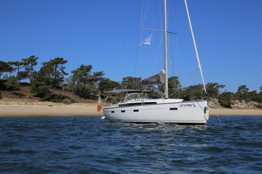 Cascais: Sailing Tour with Drink - The Cascais coast and its sandy beaches