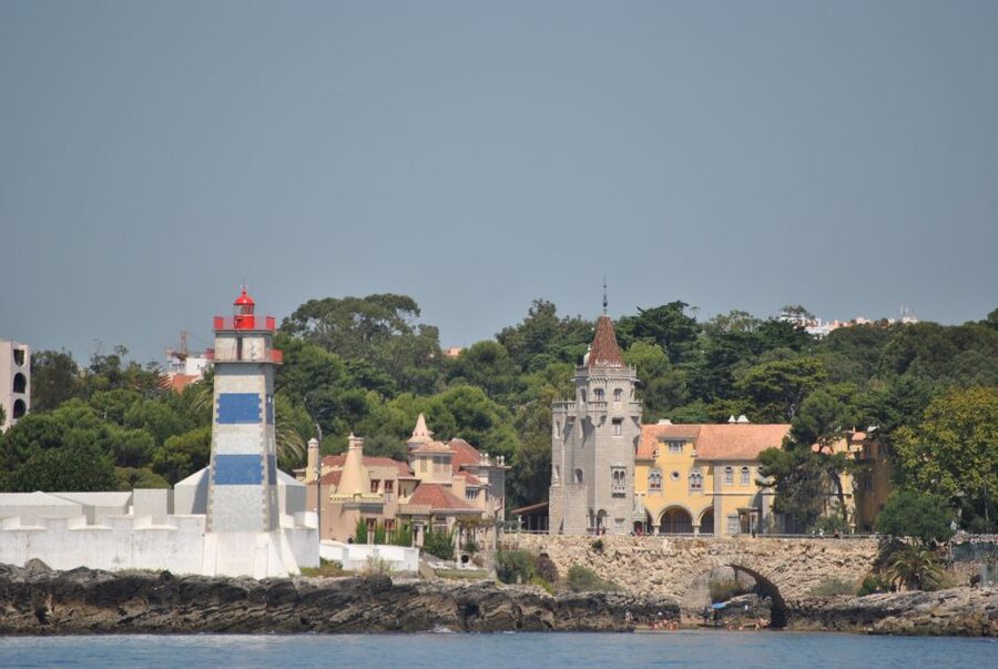 Cascais: Sailing Tour with Drink - Dropping anchor for swimming and sun