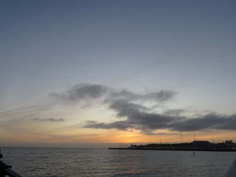 Cascais: Sunset Boat Trip with Welcome Drinks - The first view: Cascais, villas, and old defenses