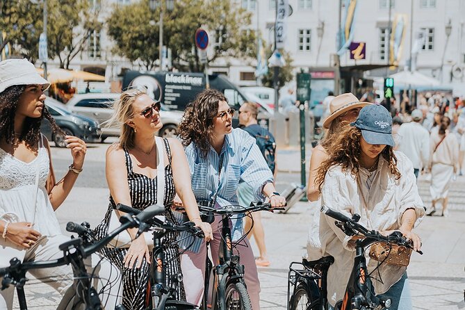 E-bike Tour Lisbon Essential - What the guides add to the ride