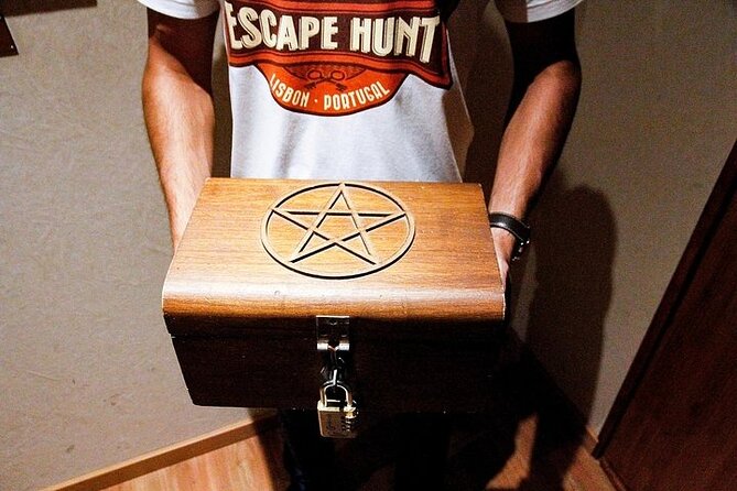 Escape Hunt Experience - Why private group size makes a difference