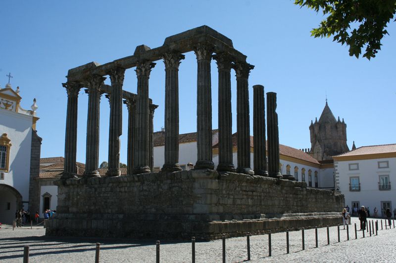 Évora and Megaliths Full-Day Tour from Lisbon - Why the megaliths make this trip different