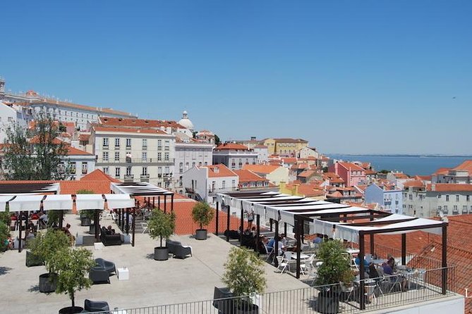 Expert Lisbon Tour with Local Guide in Private Eco Tuk Tuk - Príncipe Real and the city’s stylish side