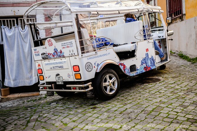 Expert Plus Lisbon Tour with Local Guide in Private Eco Tuk Tuk - Alfama, Graça, and the best viewpoints