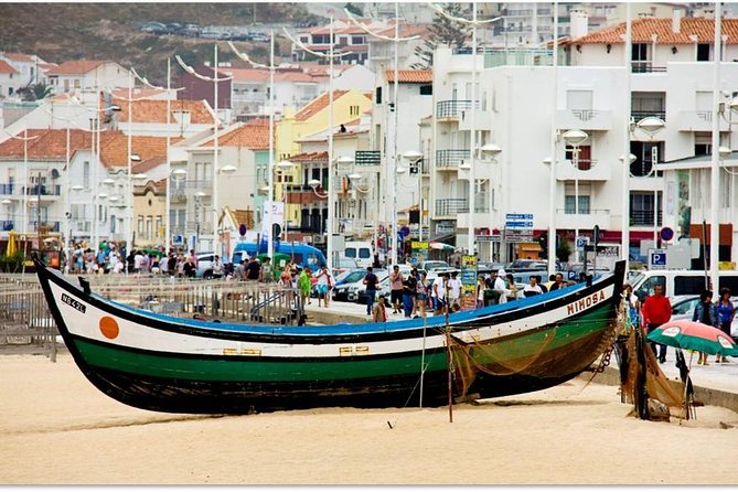 Fátima – Batalha – Nazaré – Óbidos: FAITH, HISTORY, AND BEAUTY - The private guide makes the schedule flexible