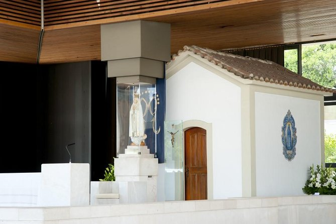 Fatima Sanctuary Private Tour from Lisbon - Understanding the wider Sanctuary of Fátima