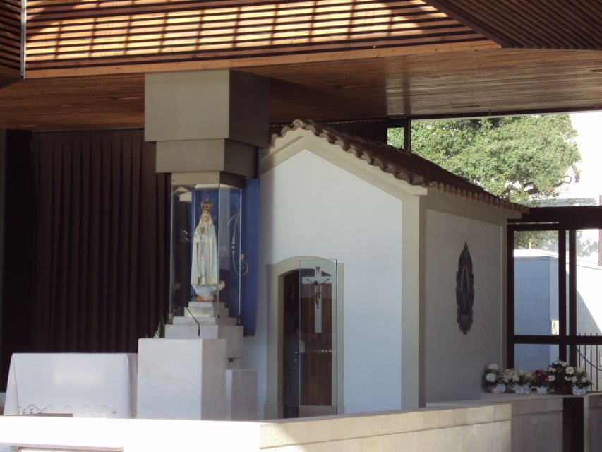 From Fatima: Private Fatima Tour with a Local Guide - Why a private guide helps at Fátima