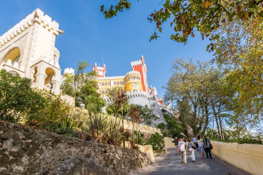 From Lisbon: Best of Sintra and Cascais Guided Day Tour - Cascais, from fishing village to resort town
