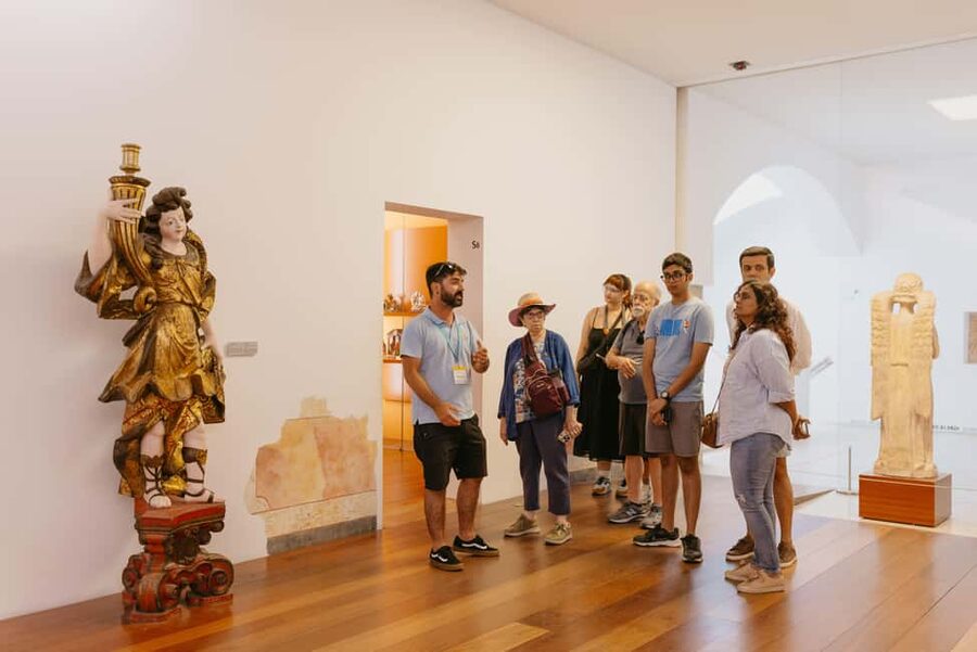 From Lisbon: Évora and Monsaraz Day Tour with Wine Tasting - Who should take this day trip?