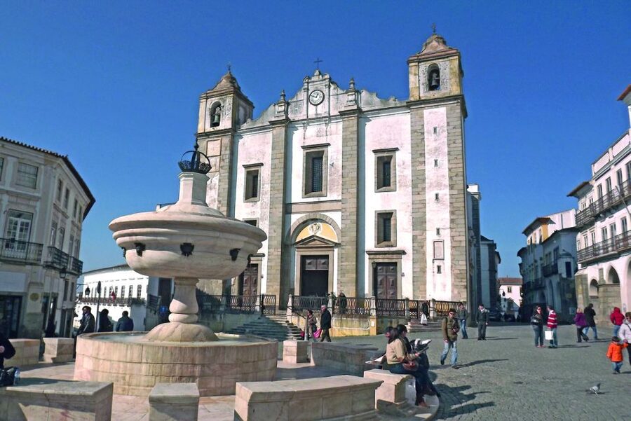 From Lisbon: Évora Wine & Heritage Tour - The Alentejo winery visit