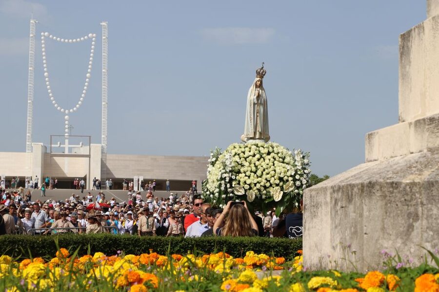 From Lisbon: Fátima and Sintra Private Tour - Comfort, Cost, and Who Gets the Best Value