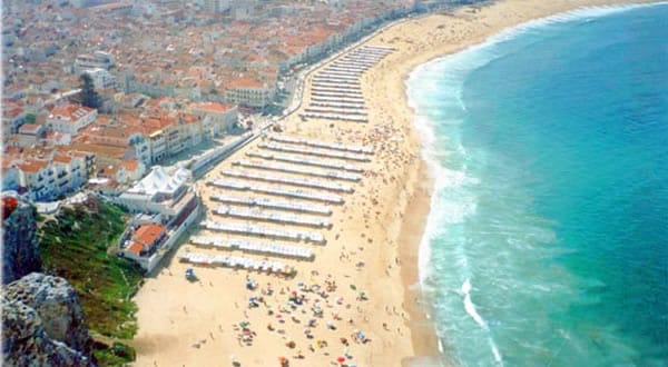 From Lisbon: Fátima, Batalha, Nazaré and Óbidos Day Tour - What the coach format gives you, and what it takes away