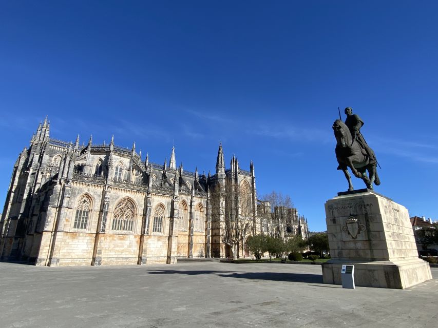 From Lisbon: Fátima, Batalha, Nazaré, and Obidos Tour by Van - Who should book this tour?