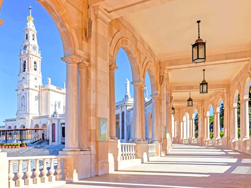 From Lisbon: Obidos, Nazaré and Fátima Small Group Tour - Should you book this Lisbon day trip?