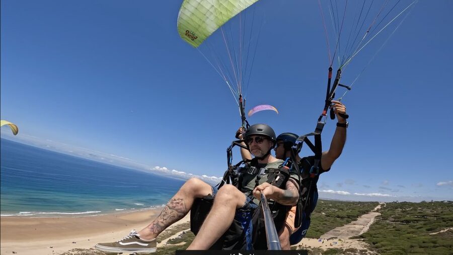 From Lisbon: Paragliding Tandem Flight - Transport from Lisbon