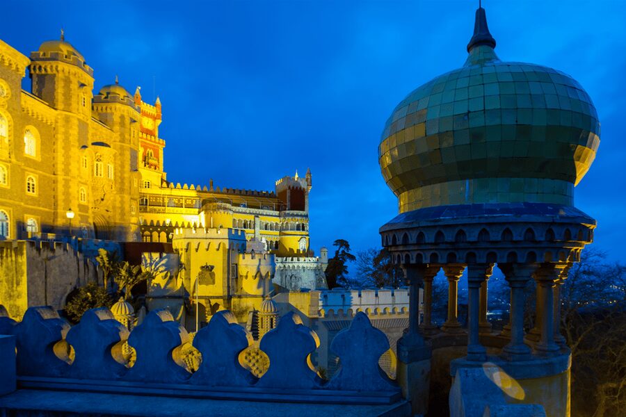 From Lisbon: Pena Palace, Regaleira, Sintra & Cascais Tour - Sintra Old Town and Quinta da Regaleira