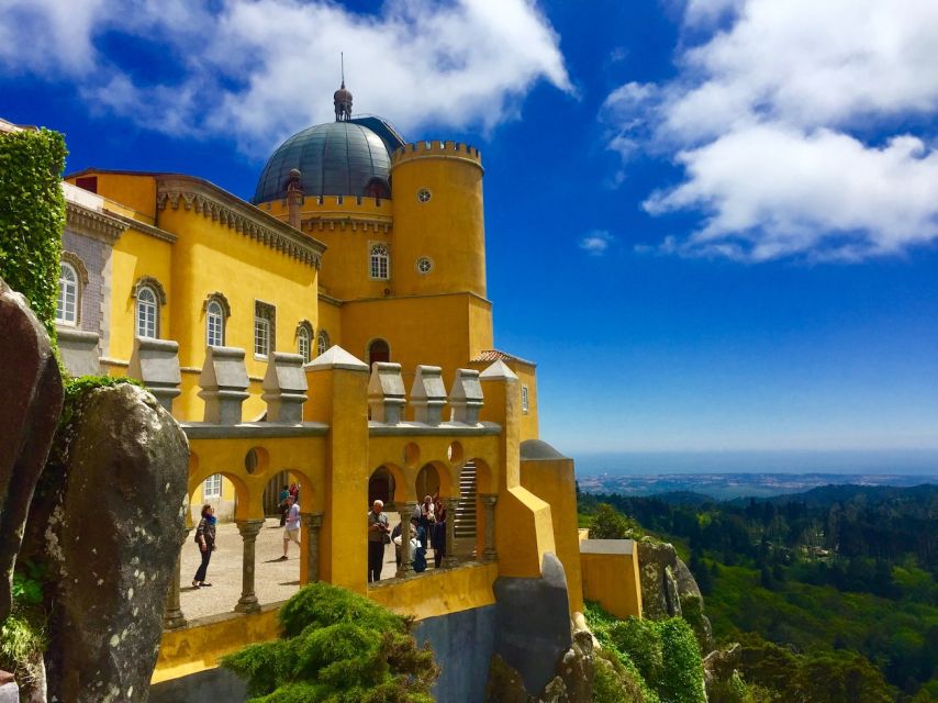 From Lisbon: Pena Palace, Regaleira, Sintra & Cascais Tour - Cascais in 45 minutes