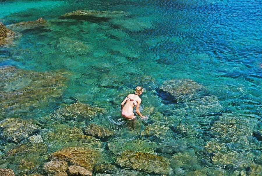 From Lisbon: Sesimbra Wild Beach Tour - Swimming, snorkeling, and the cold-water question