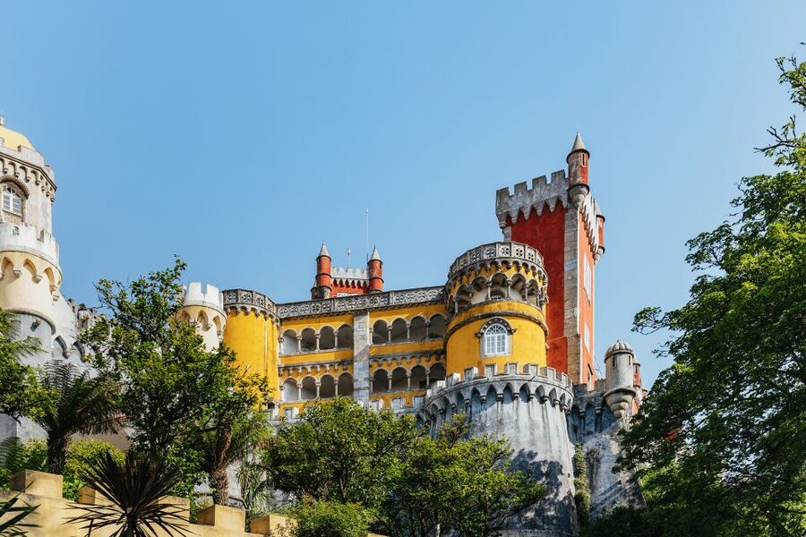 From Lisbon: Sintra & Cascais Small Group Tour with Tickets - One hour in Sintra town