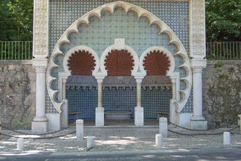 From Lisbon: Sintra, Pena, Cascais and Cabo da Roca - Lunch and free time in Sintra