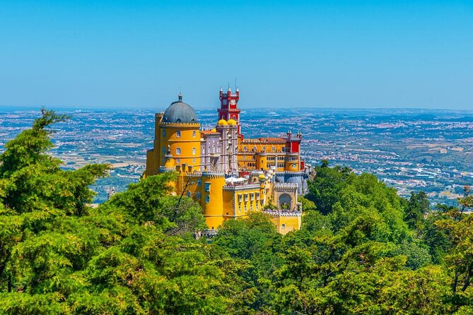 From Lisbon: Sintra, Pena Palace & Wine Tasting Small-Group Tour - What the minivan and small group add