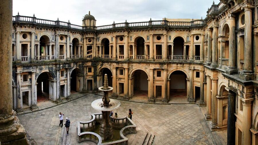 From Lisbon: Tomar, Christ Convent & Almourol Castle Tour - Free time in Tomar, Portugal’s Templar town