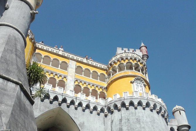Group to Pena Palace, Sintra (pass by Regaleira) and Cascais - A small group makes the driving easier