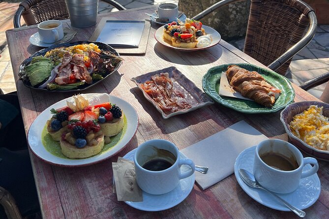 Half-Day Tour in Cascais / Sintra with Brunch and Wine Tasting - Azenhas do Mar and the coast’s most photogenic pause