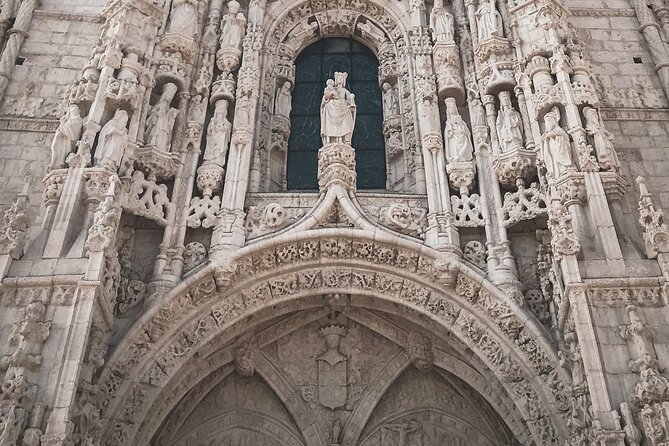 Jeronimos Monastery Guided Tour - Small Groups - Tickets Included - A Guide Who Connects Architecture to Portuguese Culture