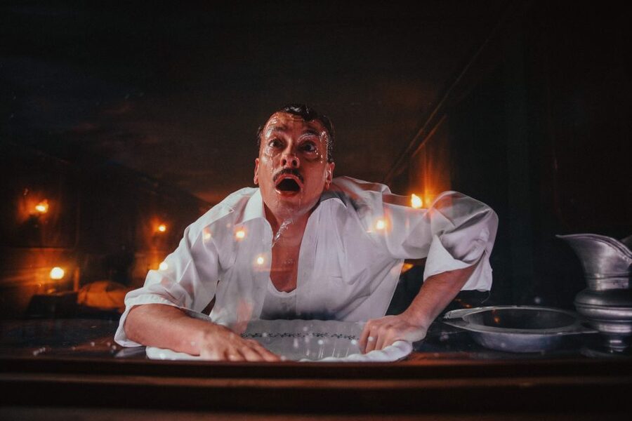 Lisboa - A Morte do Corvo, new immersive theatre, not spoken - Reading the story through movement