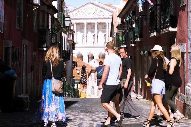 #LisboaLove Walk - Largo do Carmo, the walk’s centerpiece