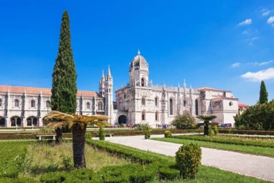Lisbon: 1-or 2-Day Hop-On Hop-Off Bus Tour