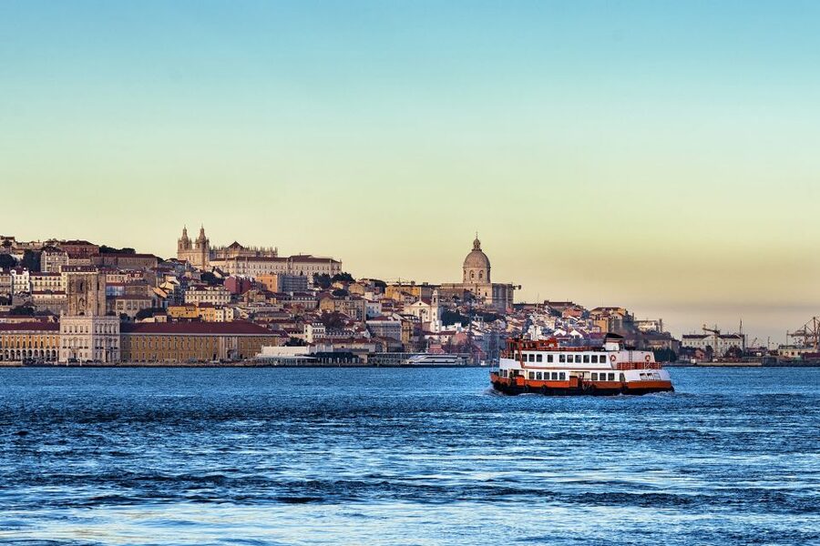 Lisbon 2-Hour River Cruise - Why Lisbon looks better from the Tagus